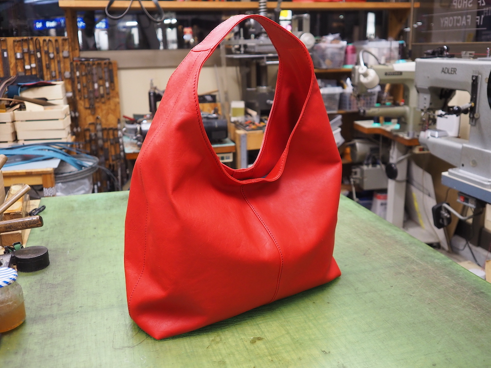 セミオーダーのワンショルダーバッグ〔ナッパ/パパベロ〕 | HIS-FACTORY